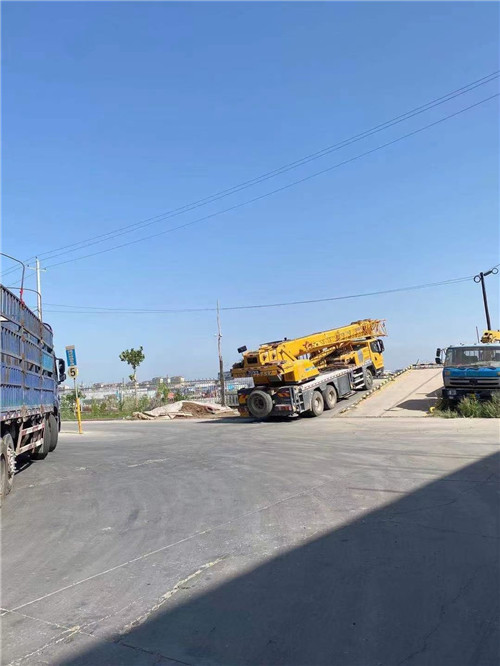 芮城县25吨吊车的租赁价格大概是多少？